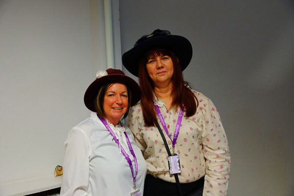 Endeavour_pr-(1) Endeavour_pr-(1)