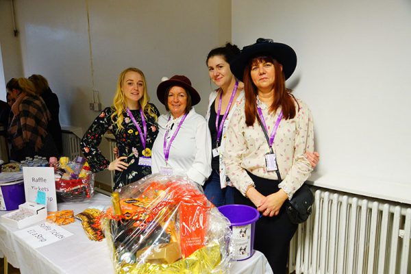 Endeavour_pr-(3) Endeavour_pr-(3)