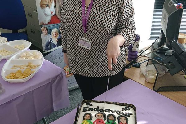 Jill-Cutting-cake Jill-Cutting-cake